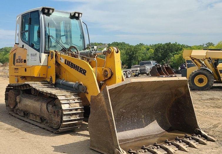 2016 Liebherr LR636