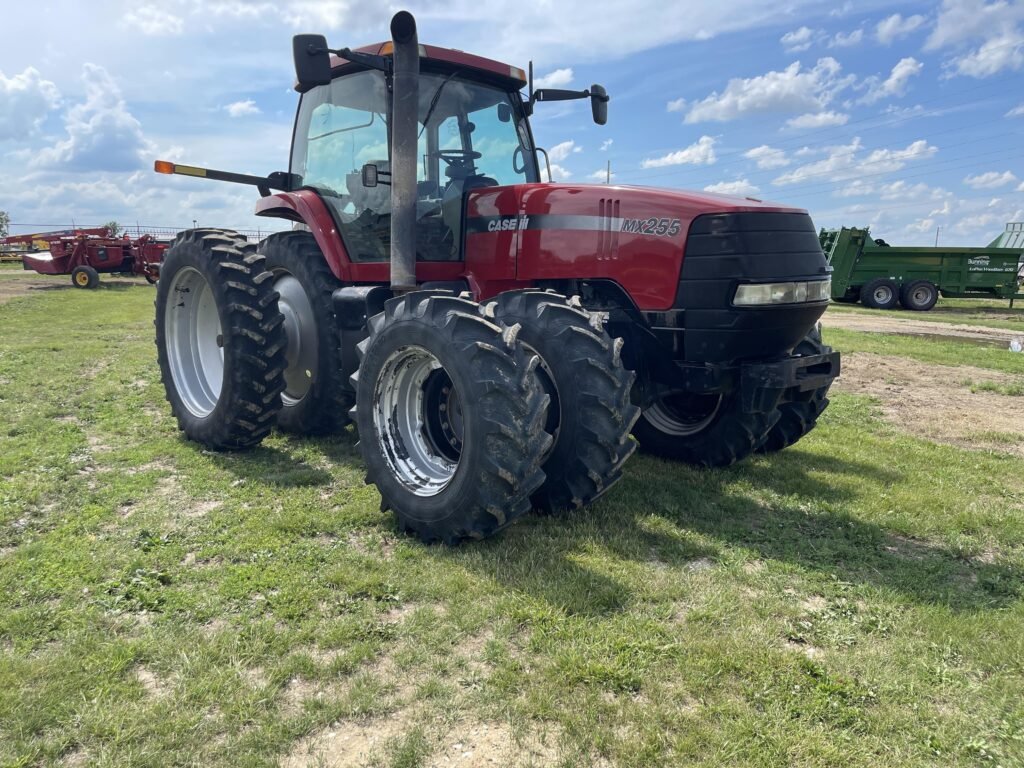 2005 Case IH MX255